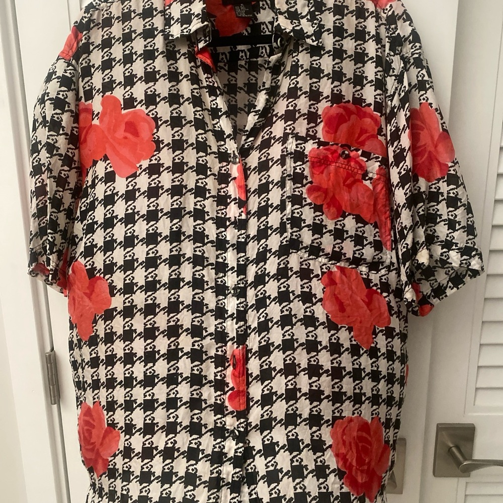 Men's Black and White Checkered Shirt with Red Floral Pattern Vintage